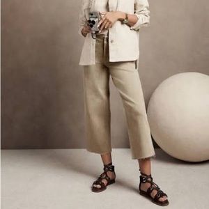 Banana Republic High-Rise Wide Leg Crop Jean